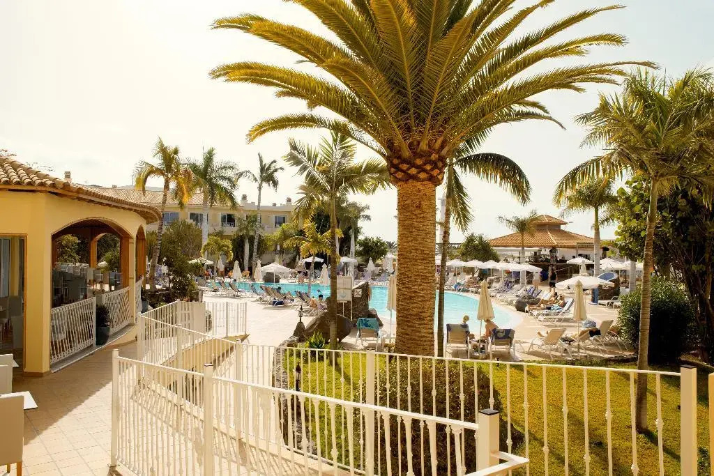 R2 Buganvilla Hotel & Spa