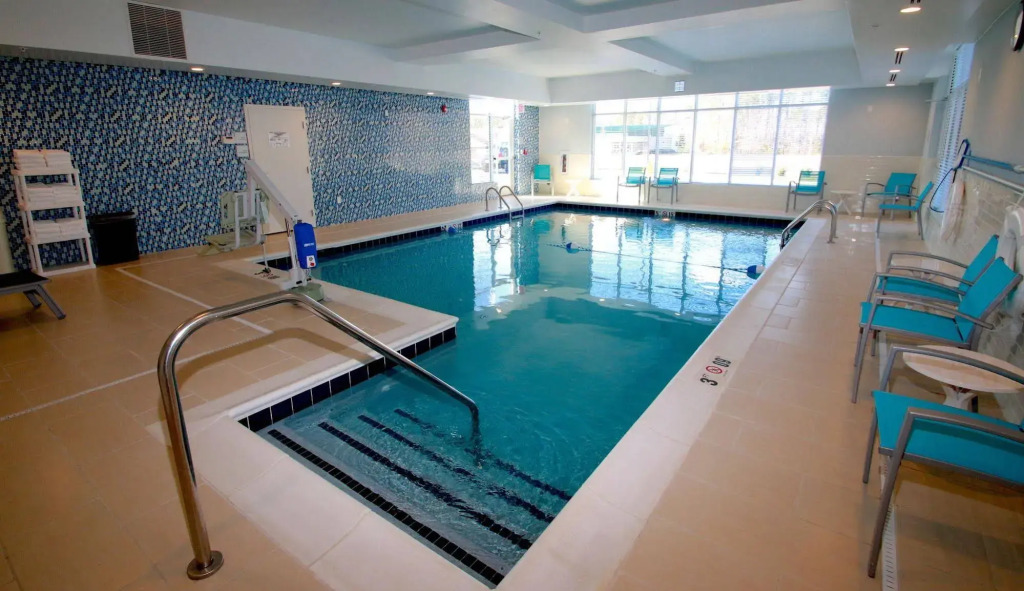 Hampton Inn- Suffolk