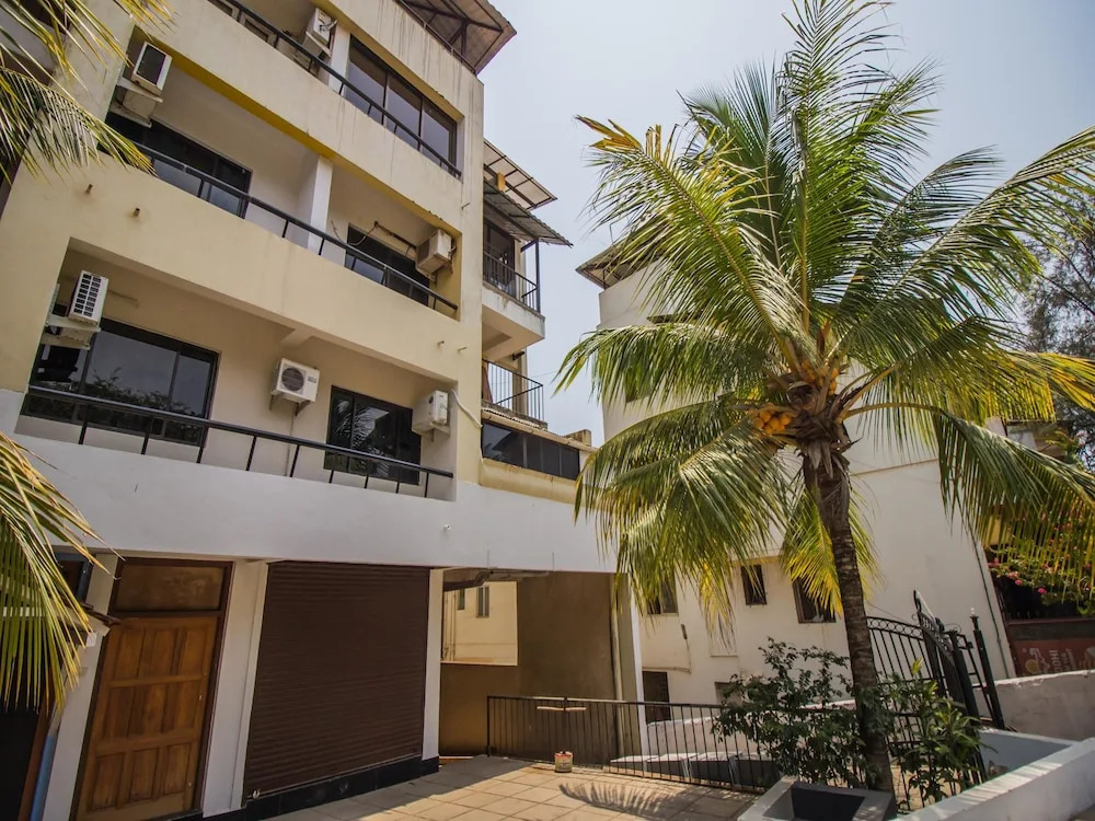 OYO 13014 Home Scenic View Studio Dona Paula Beach