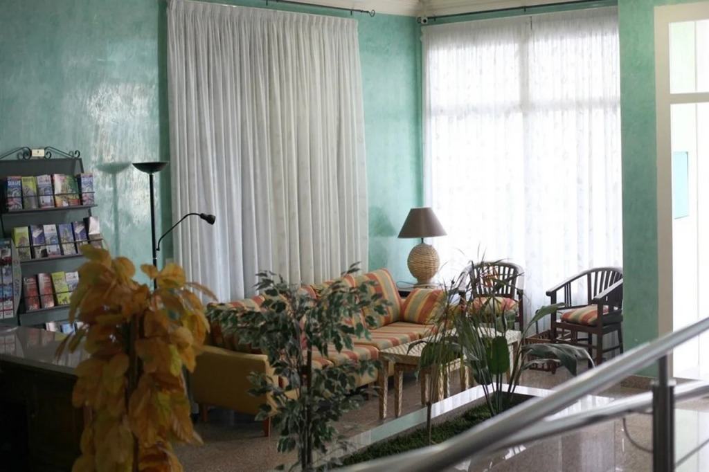 Apartamentos Andalucia Edificio Cantares