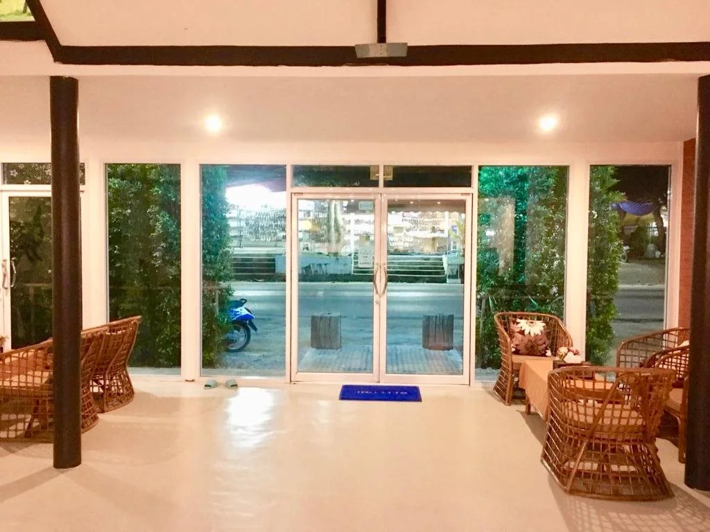 The Corner Transit Hostel