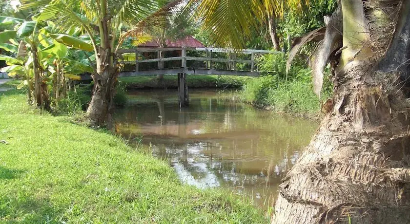 Akkrasom Resort