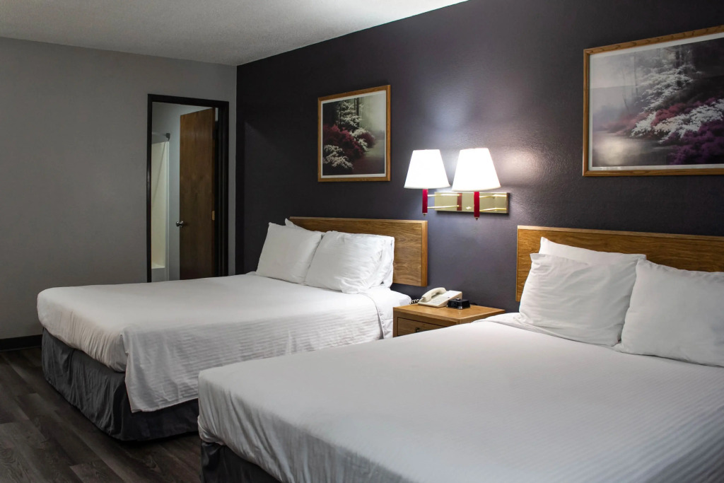 New Victorian Inn & Suites-Norfolk