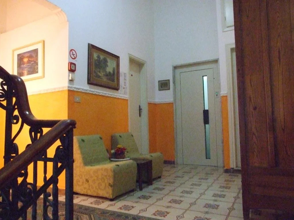 Hotel Midy