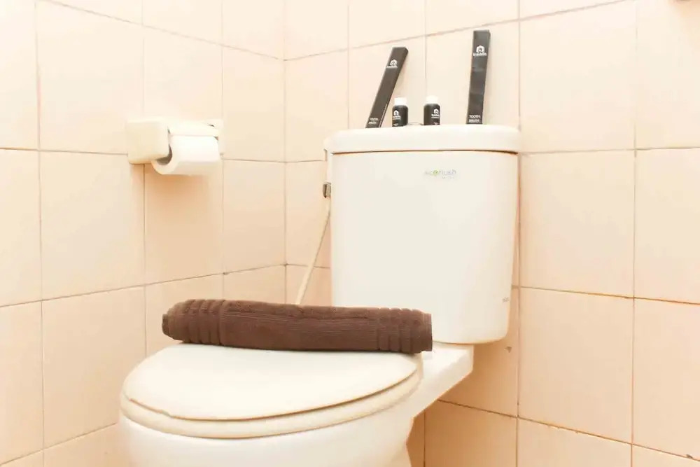 Homey And Comfort Studio At Tifolia Apartment