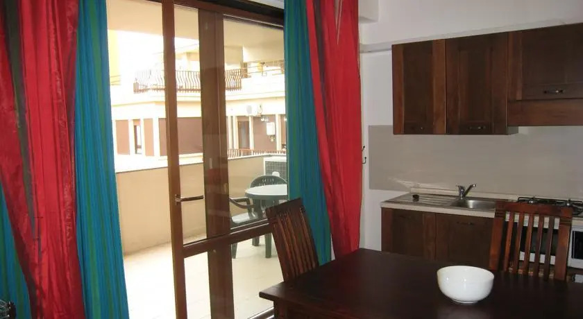 PLR Residence