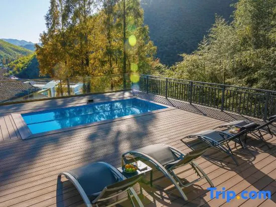 Mogan Mountain Yinhua Wu Hot Spring Resort Guesthouse