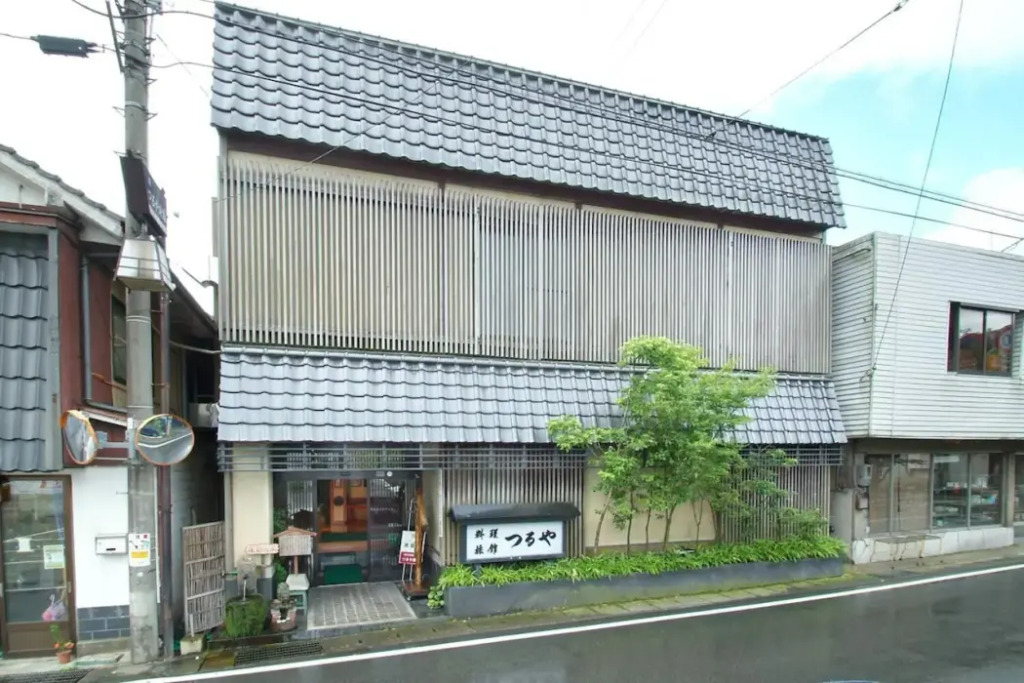 AsoTsuruya