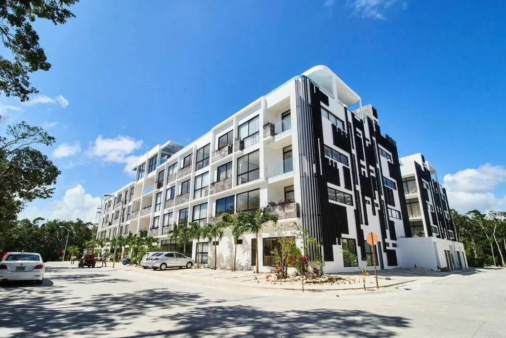 PH 312 Two bedroom rooftop and private pool