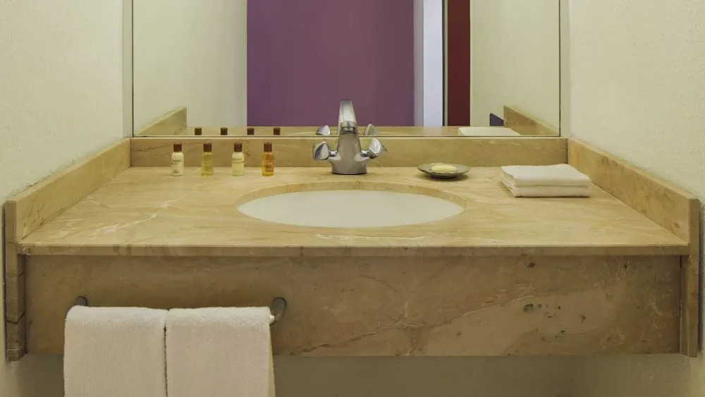 Hotel Valerie Suites