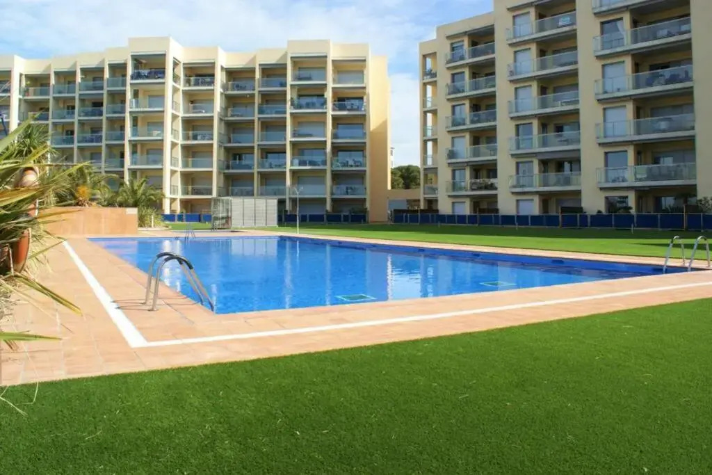Precioso apartamento en complejo de al standing