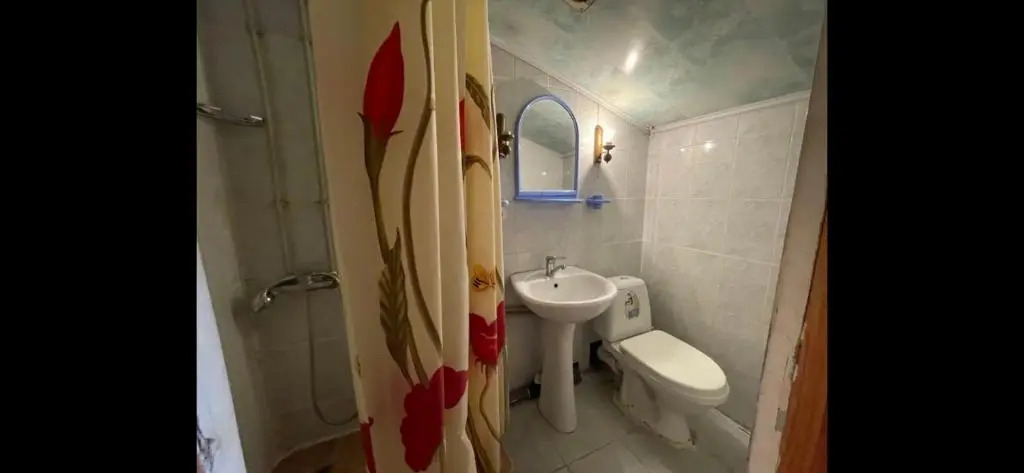 Amra2000 Guest House