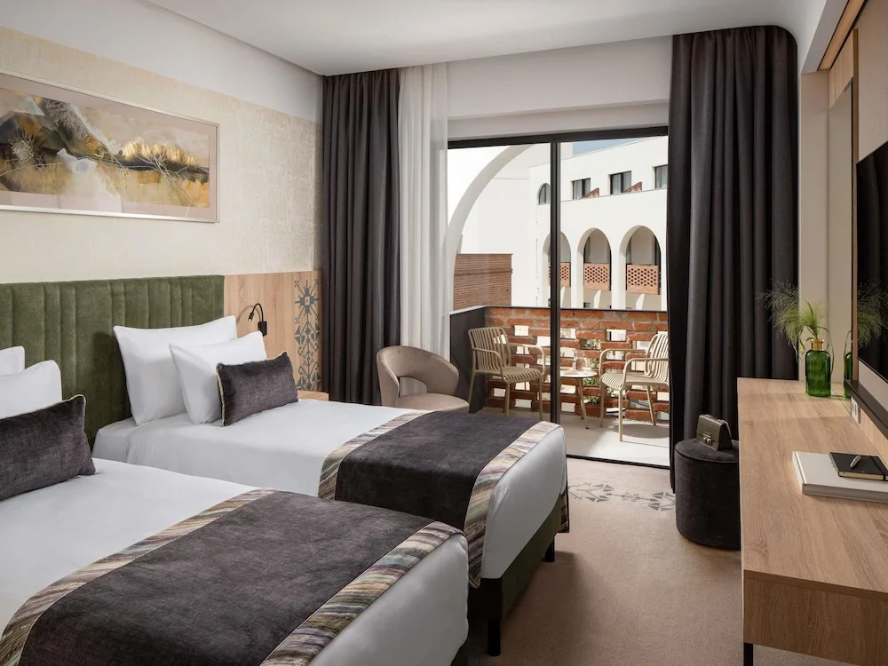 Mercure Conacul Cozieni