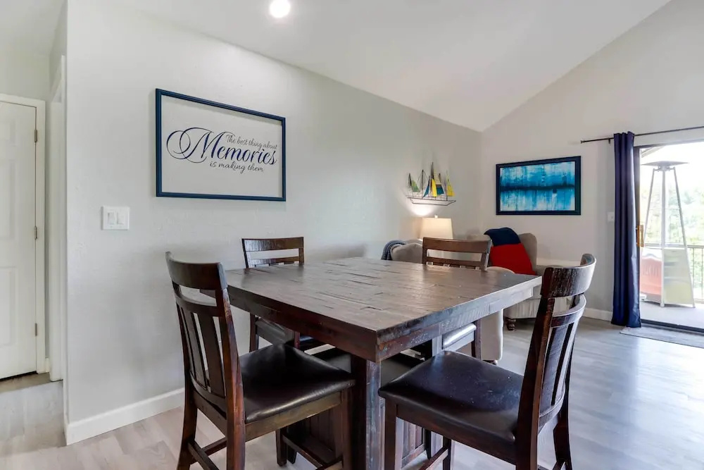 1 Mi to Margaritaville Resort! Getaway w/ Hot Tub