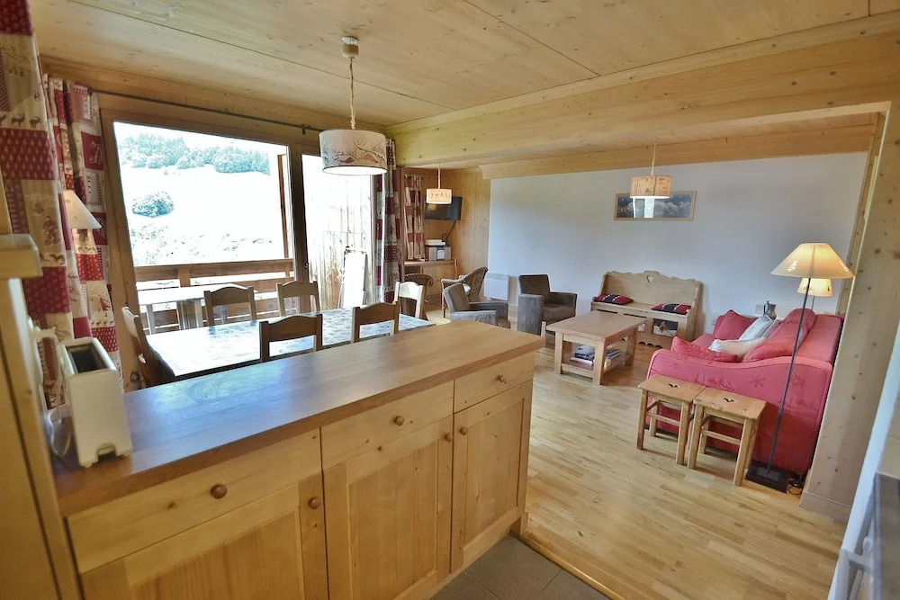 Apt E4 Les Echelles - ARAVIS Holidays
