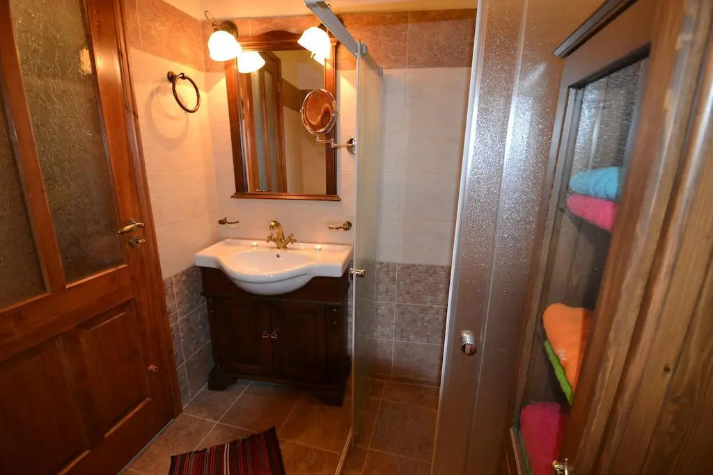 Villa Patitiri Traditional House with hot tub