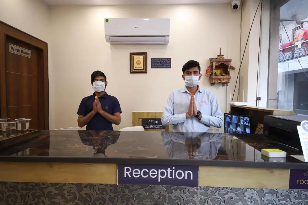 Perfectstayz Value Dwarkesh - Hotel Near Haridwar Railway station