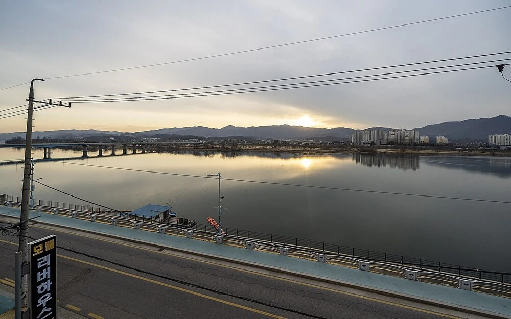 Yangpyeong River House