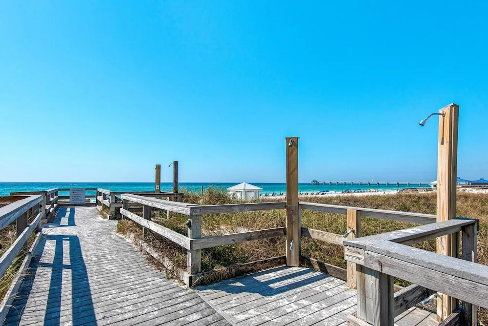 Destin West Gulfside #608