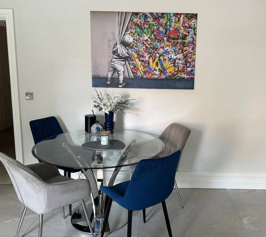 Full Apartment with secure parking great views