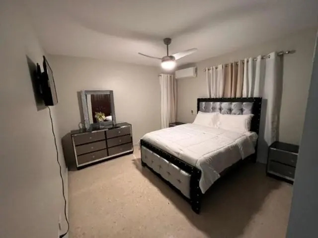 madrigal 1-3br with parking