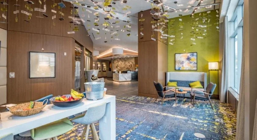Global Luxury Suites at Woodmont Triangle South