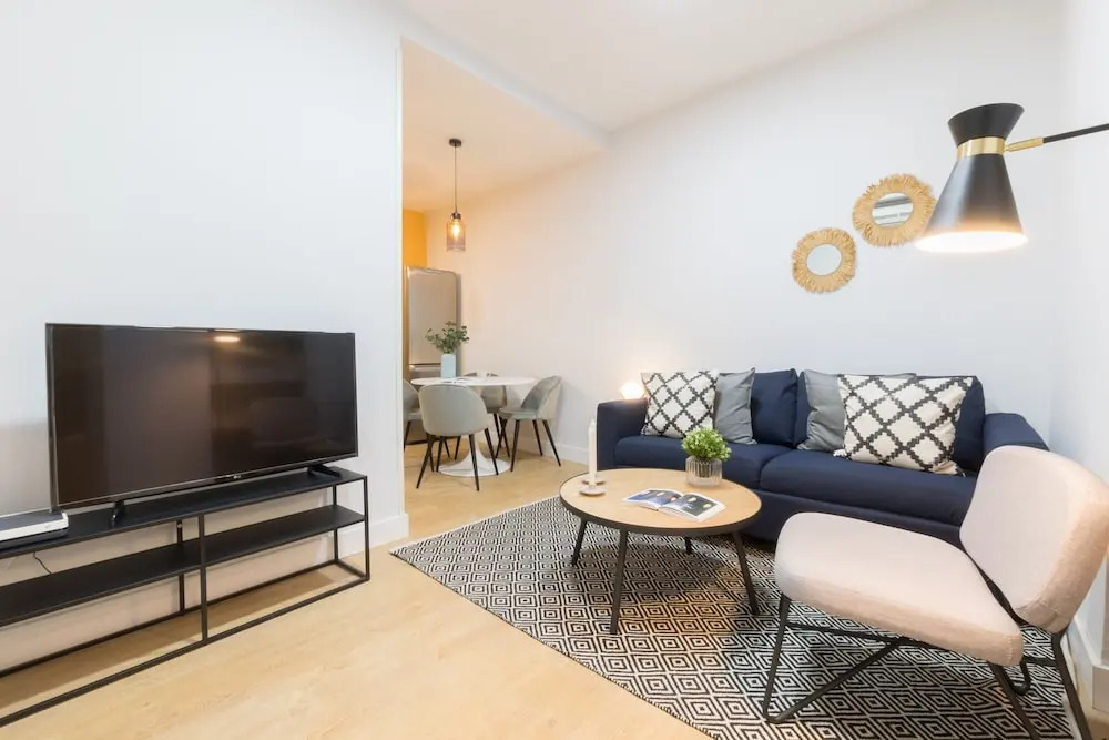 Royal Apart. la Almudena by Allô Housing