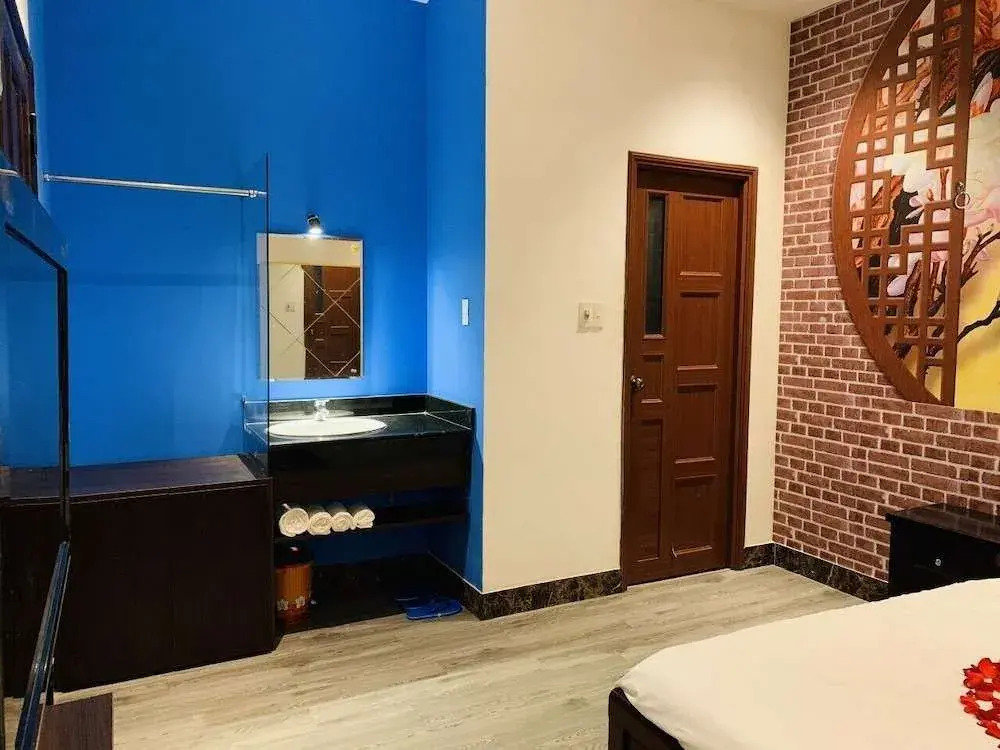 Lotus Hotel