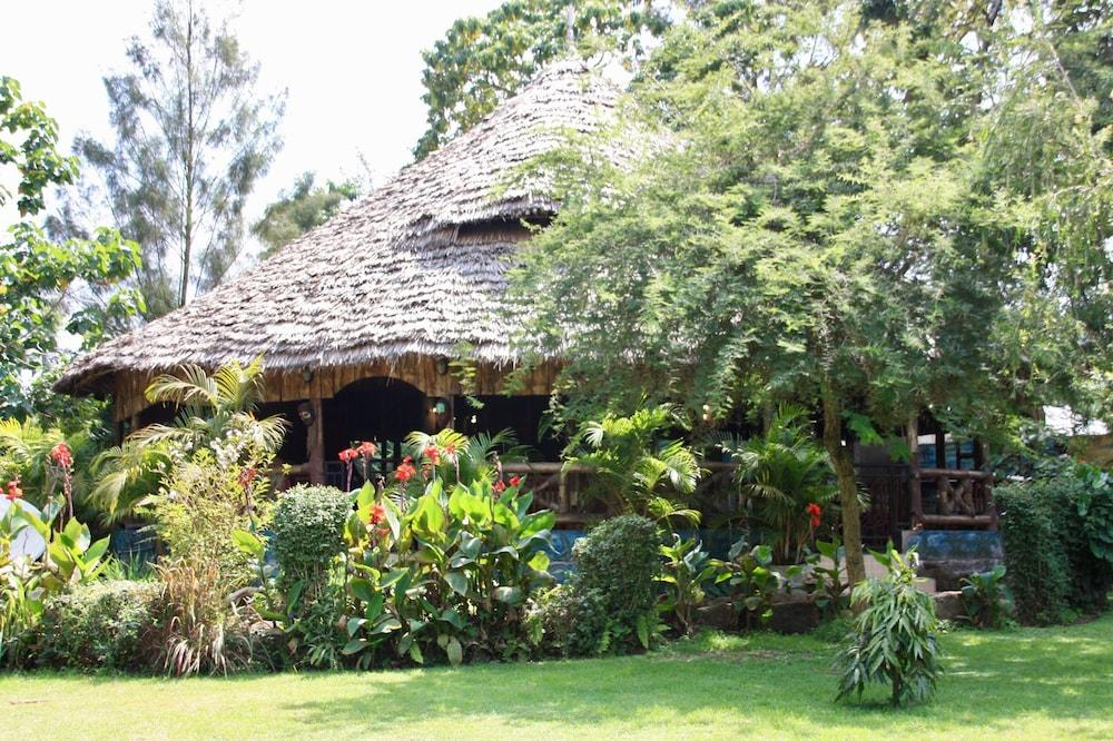 Vijiji Center Lodge and Safari