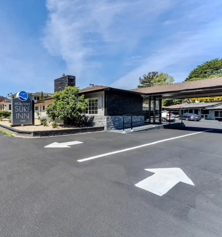 Monterey Surf Inn