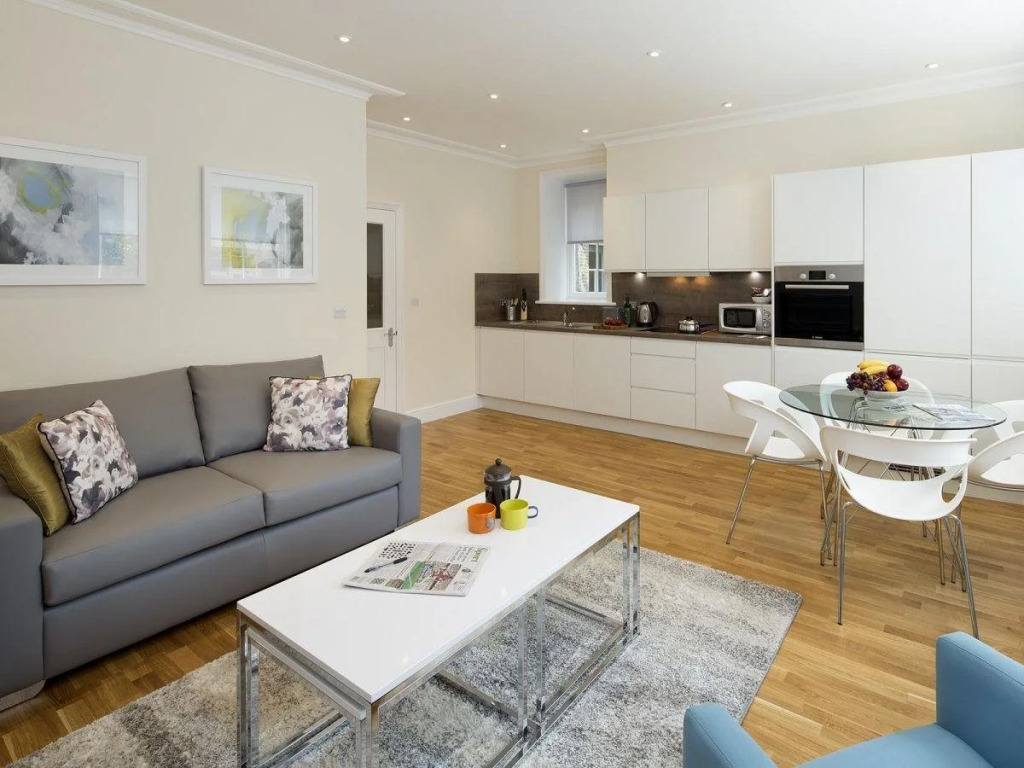 Hammersmith One - Q Home