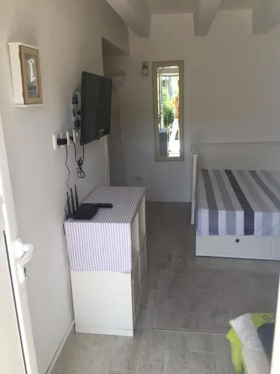Alex Apartments