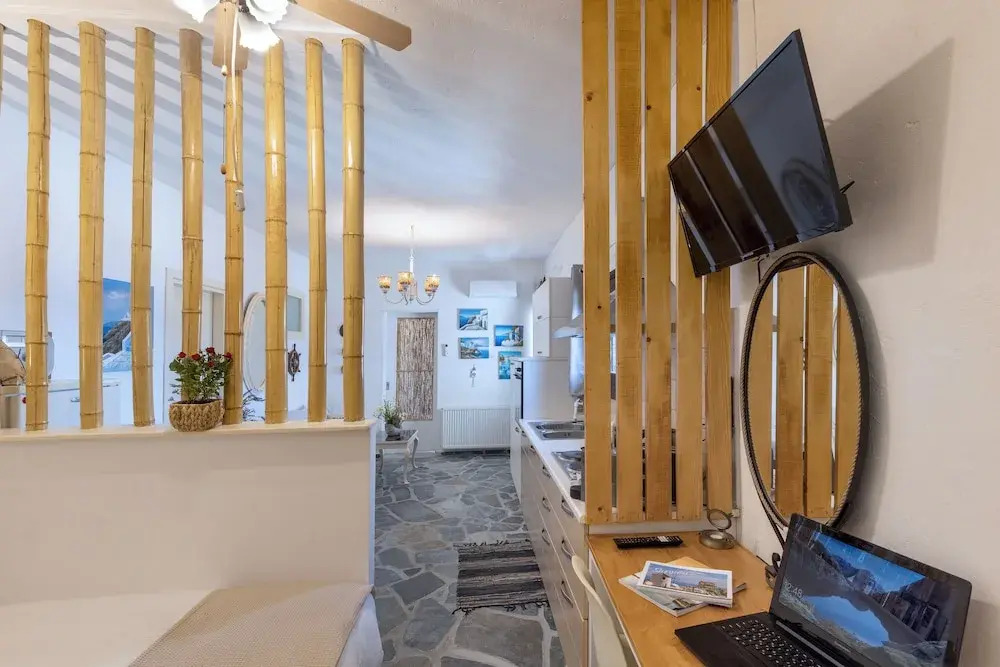 Aegean View - Seaside Apartment in Syros