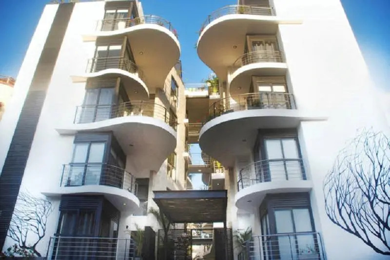 Beautiful & Located 2 BR Aparthotel by KVR