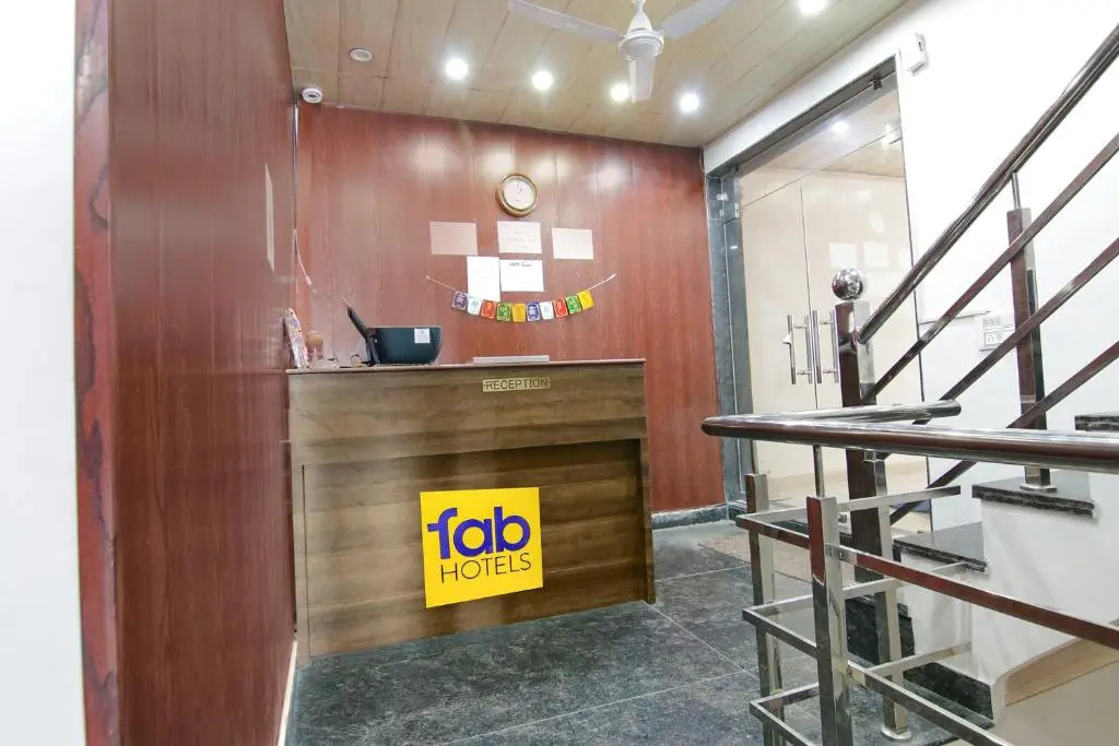 Fabexpress Kalsia Home Stay