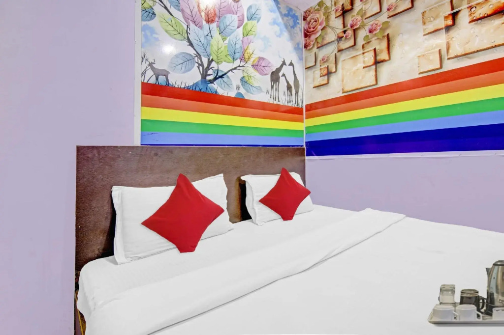 SPOT ON 70037 Hotel Delight Inn
