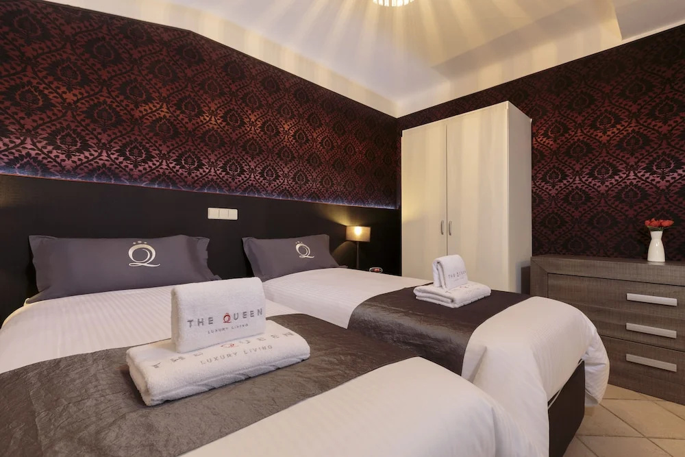 The Queen Luxury Apartments - Villa Gemma