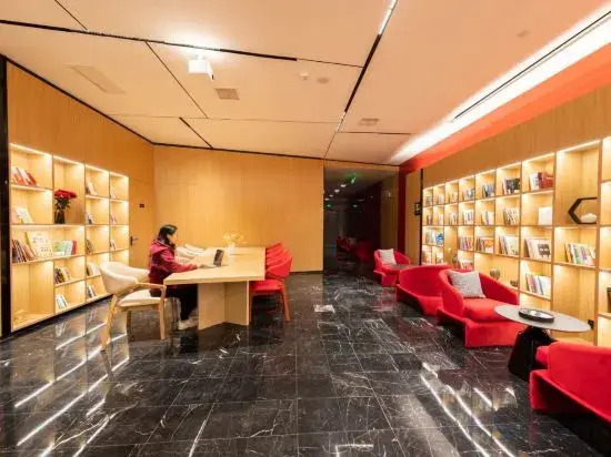 Huameishi Wuhan Kede Plaza Wusheng Road Metro Station Hotel