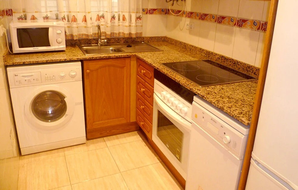 Apartment With 2 Bedrooms in Oropesa, With Shared Pool, Furnished Terrace and Wifi Near the Beach