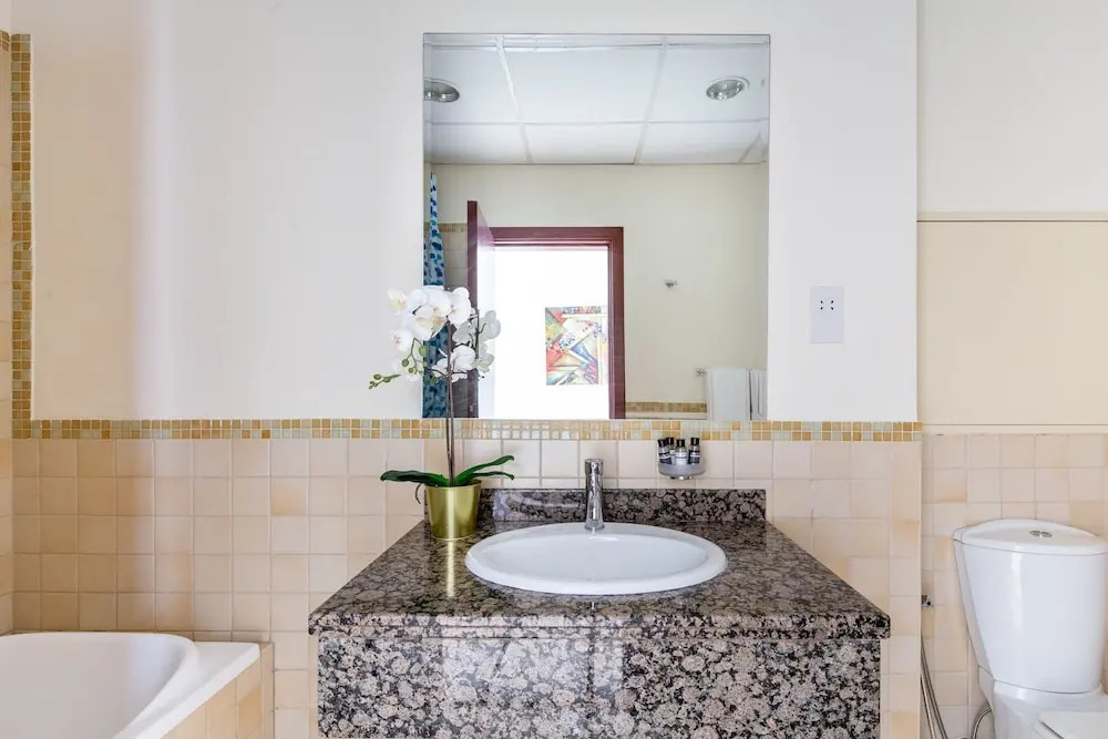 Sea View! Spacious 2BR in JBR + Pool & gym