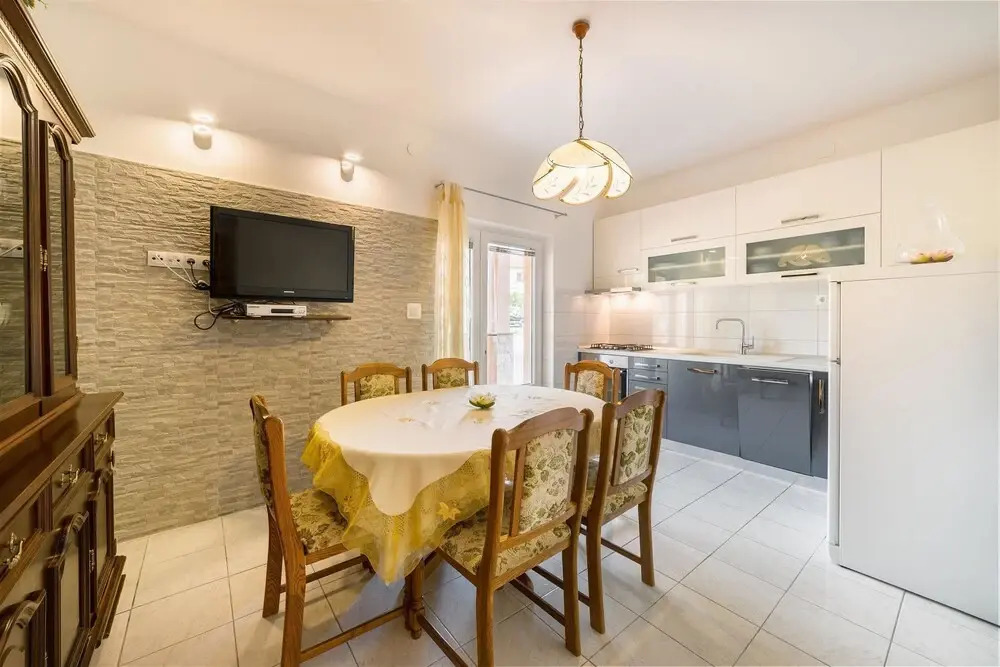 Apartment Goge