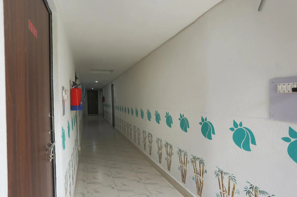 OYO 61919 Piyush Residency