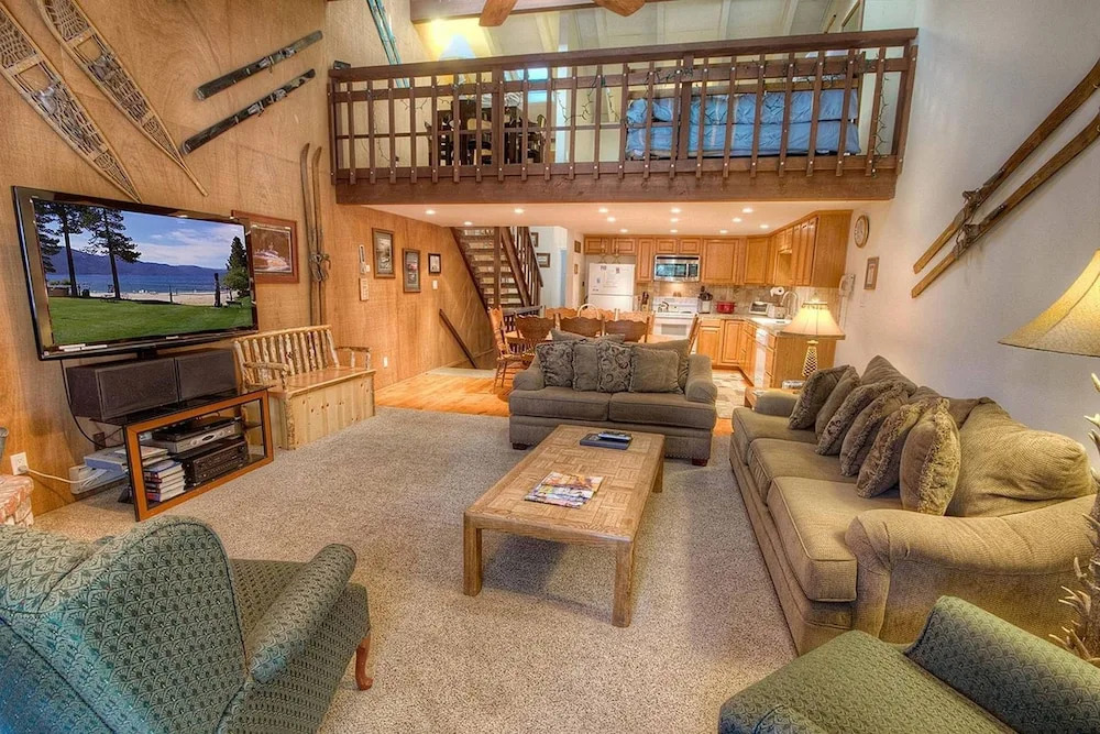 Eagles Lake Retreat by Lake Tahoe Accommodations