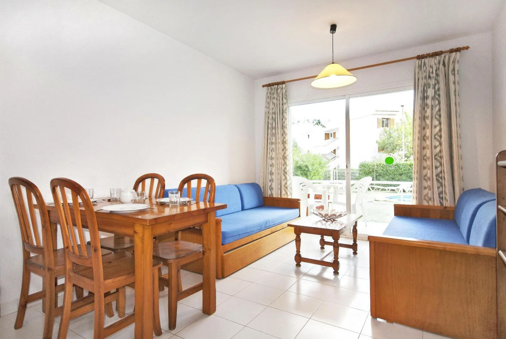 Apartamentos Llevant