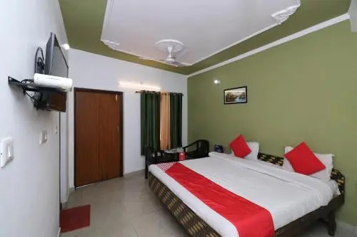 Hotel Bhagirathi