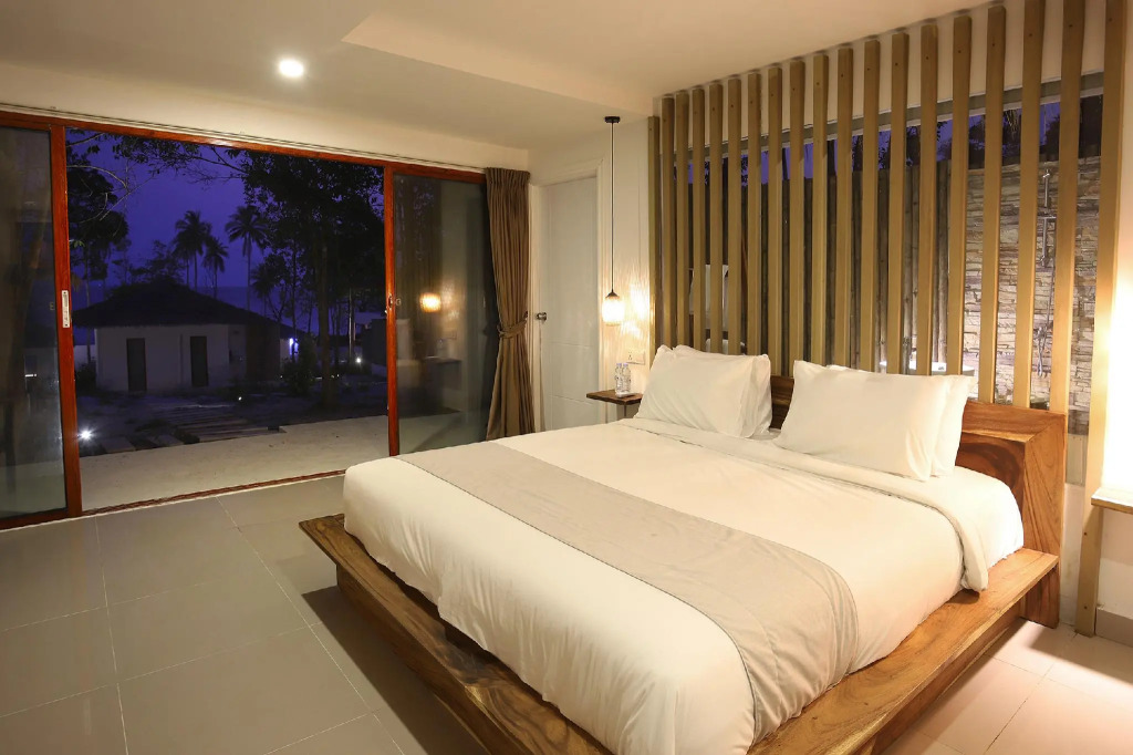 Anaya Koh Rong