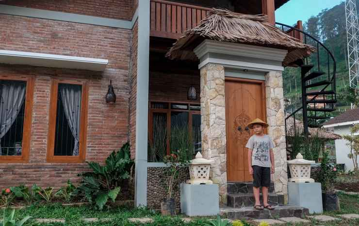 Kampoeng Bali Tawangmangu