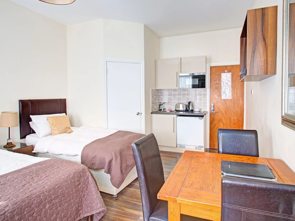Elegant Apartment in London near Thames River