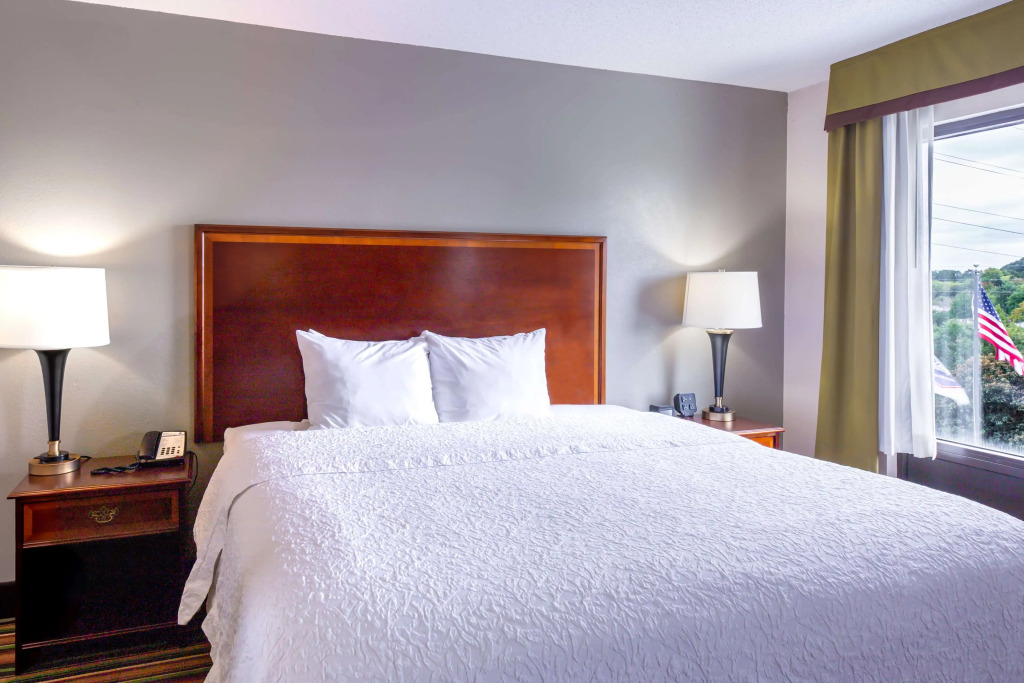Hampton Inn Winston-Salem Hanes Mall