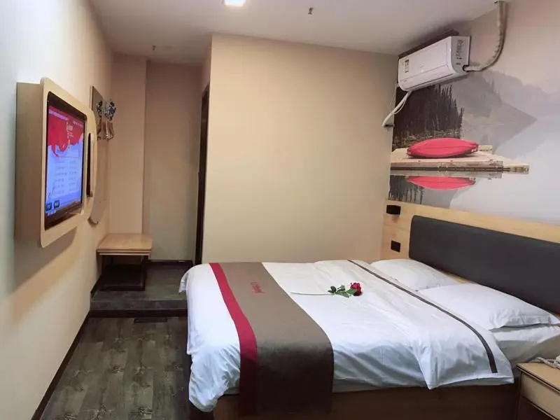 Thank Inn Hotel He'nan Zhengzhou Xinzheng City North China Road Xuanyuan Lake